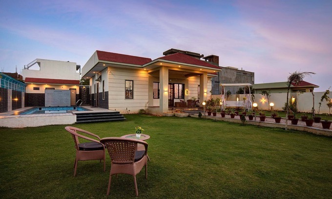 Jaipur District Other | Casa De Fiesta Luxurious Farmhouse Villa in Jaipur
