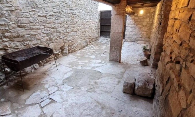 Llorac House | Casa de la Conca de Barberà. Casa de Piedra,tranquilidad,vistas y Deporte Rural