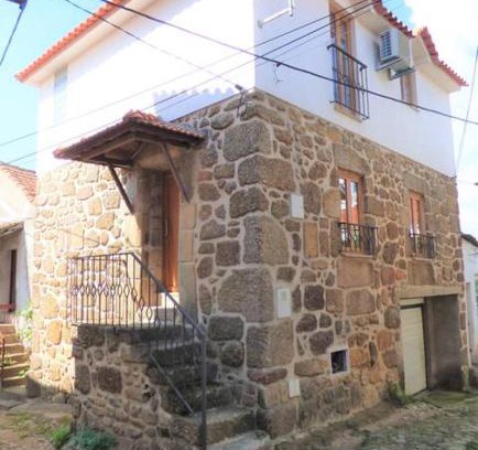 Ferro Villa | Casa de Partida