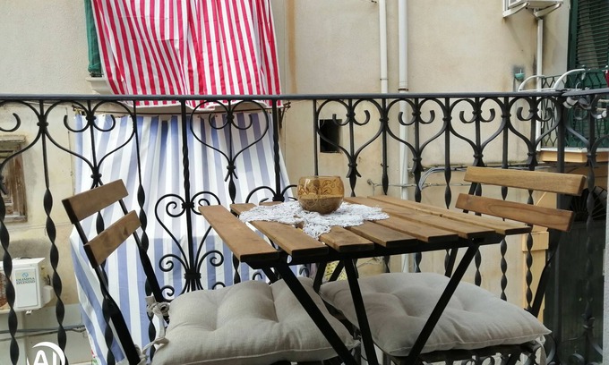 Cefalu Apartment | Casa Dei Normanni-Apt Ruggero quiet and nearby the beach