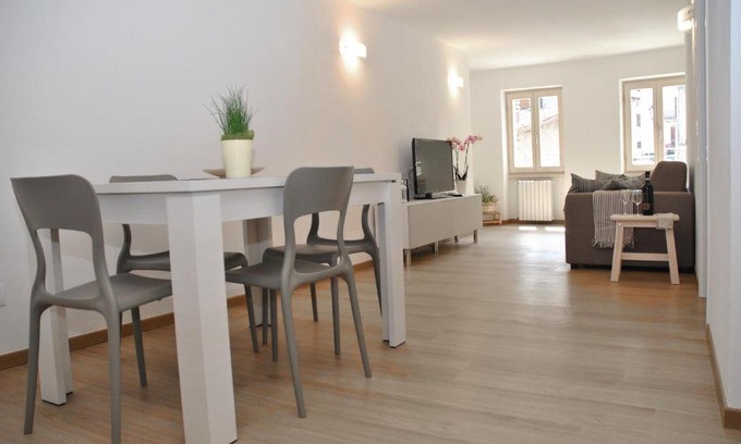 Pieve House | Casa del Borgo Maria Luisa by Gardadomusmea