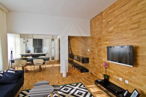 Sofia City Center Apartment | Casa Desideria 2BAD 2BATH, Vitosha Blvd , Parking Free