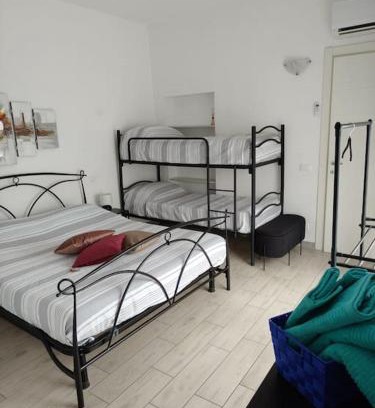 Buttapietra Apartment | CASA DI LISA Intero appartamento 45mt con parcheggio