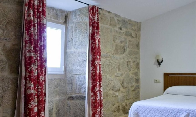 San Xoan de Rio Cottage | Casa do Comendiante - Apartment 8 + 2