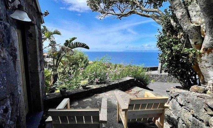 Pico House | Casa do Laureano