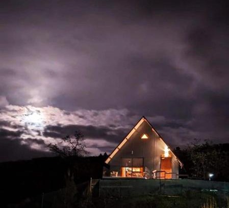 Covilha Ski Chalet | Casa do Neto. Anexo vale da Ginjeira.