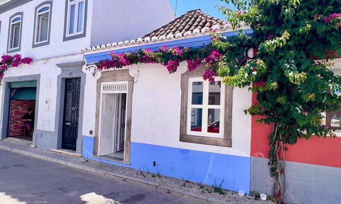 Tavira Cottage | Casa do Pescador – Charming Historical Townhouse