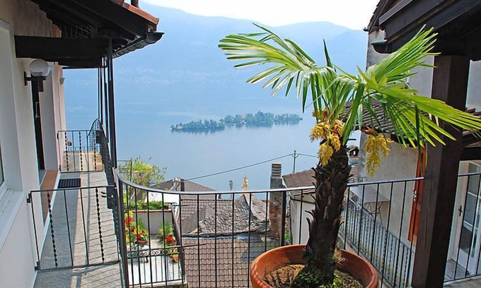 Ronco sopra Ascona Apartment | Casa Eduardo Apt.2 by Interhome