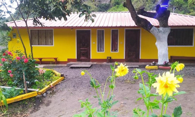 Banos de Agua Santa House | Casa El Guayacan