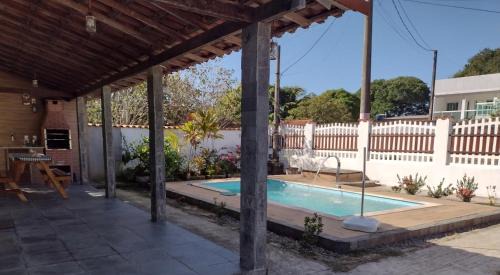 Jacone House | Casa em poucos passos da praia de Jaconé