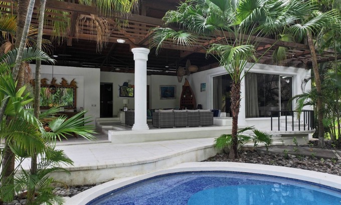 Iztapa House | Casa Emilia- Casa privada en Iztapa, Guatemala.