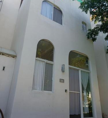 Tequesquitengo House | Casa en club náutico Tequesquitengo