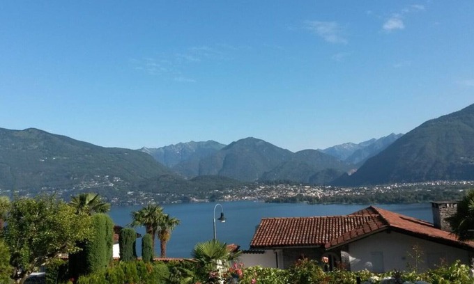 San Nazzaro House | Casa Esmeralda SERENITA - 3-room apartment, approx. 65 m², with garden seating area