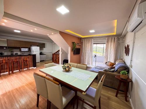 Brusque House | Casa espaçosa com 3 quartos | Até 11 pessoas