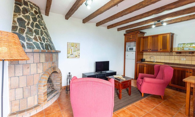 Los Realejos Apartment | Casa Fresa - Tranquility and Comfort