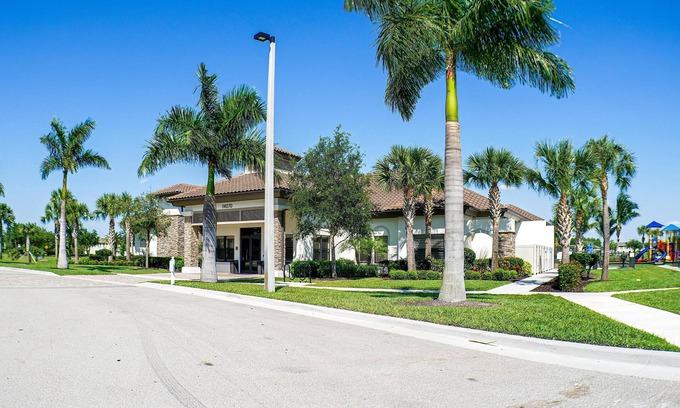 River Hall House | Casa Gaviotas en Fortmeyers, espaciosa, comoda, moderna. Simplemente adorable.