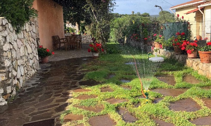 Capoliveri House | Casa Gerani, independent villa with garden.