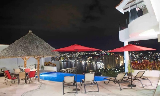 Joyas De Brisamar House | Casa Grande Shalom with bay view to relax with the family