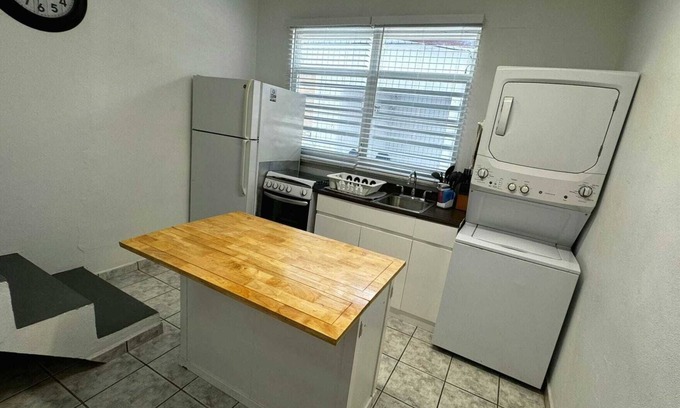 Arecibo House | Casa Grande: Unit B