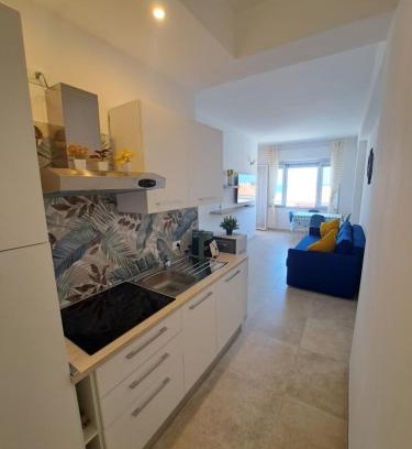 Marotta Apartment | Casa HAPPINESS vista mare, 50m dal mare