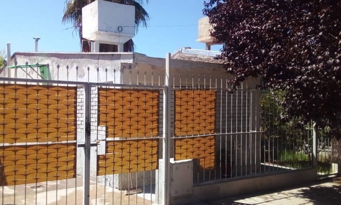 Lujan de Cuyo Apartment | Casa Iaue 2 Baño, Cocina Comedor Amplio con TV, Estacionamiento con Patio Amplio