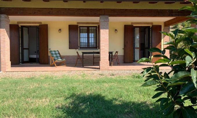 Vignola Apartment | Casa immersa nella natura