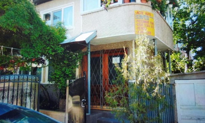 Calimanesti Apartment | Casa Iris