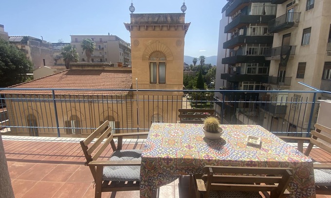 Palermo Apartment | Casa Irma 5 minutes by walk to Politeama Theater