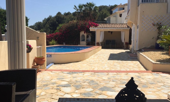 La Nucia Apartment | Casa Julio with lovely views of Altea with private pool.