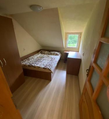 Sopotu Nou House | Casa la intrare în Cheile Nerei