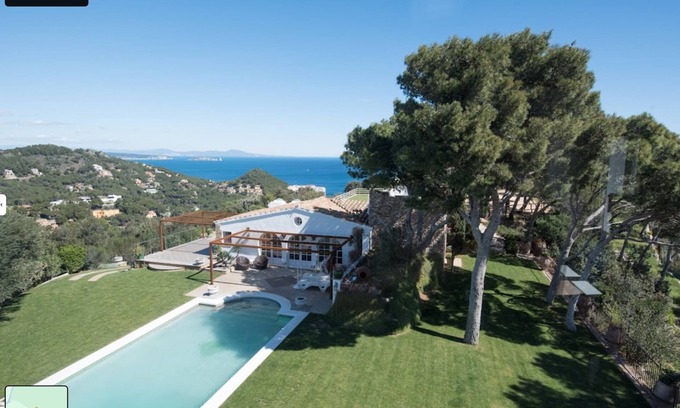 Aiguablava House | Casa Las Flores - Begur - first line, beach access.