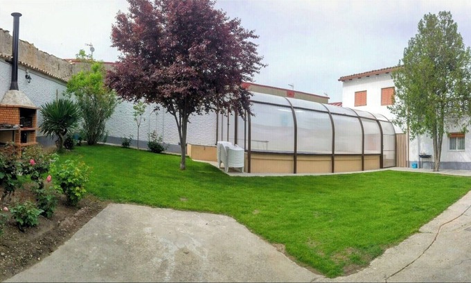 Pina de Esgueva Cottage | Casa "Las Perchas" - Heated swimming pool