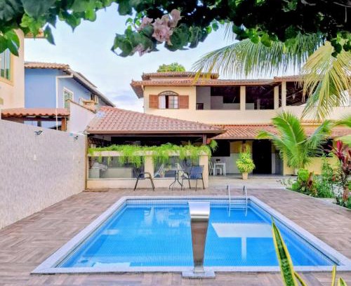 Rio das Ostras House | Casa Linear Térrea com Piscina no Atlântico