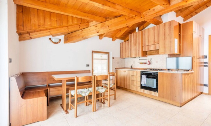 Ledro Apartment | Casa Lucia Sun with garden only 100 mt. from the beach