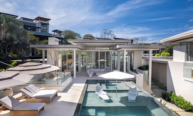 Playa Langosta Villa | Casa Luna , Beachfront Luxury , Concierge and Daily Breakfast included