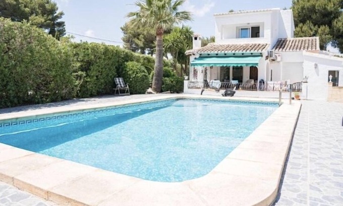 Costa Nova Apartment | CASA MARIA TOP FLOOR APRTMENT WITH POOL