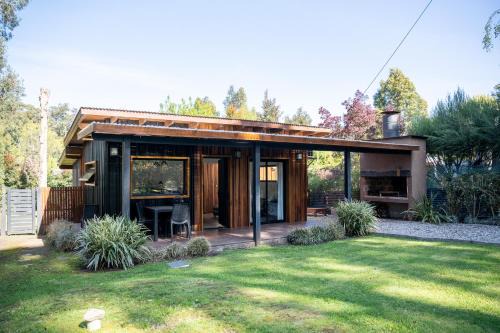 Bosque Peralta Ramos House | Casa Mariano - Casa en Bosque Peralta Ramos 4 PAX Con Parrilla - Hola Sur