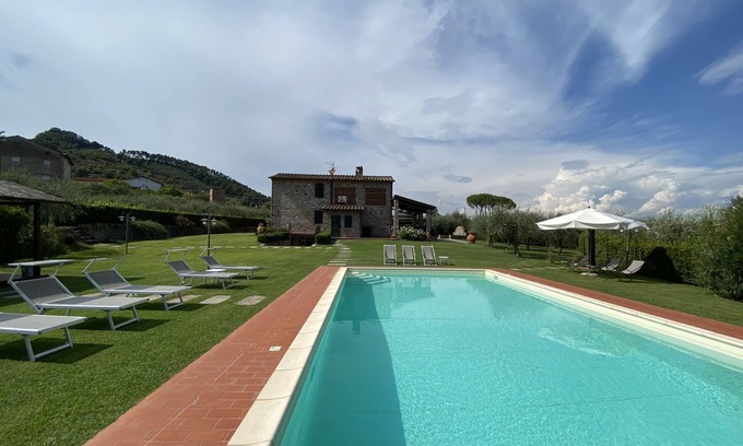 Colle di Compito Villa | Casa Marisa - Independent villa with private pool, A/C, wifi in Tuscany