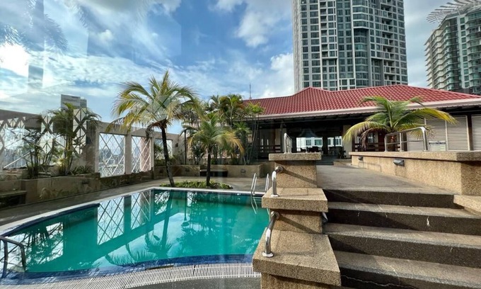 Pudu Apartment | Casa Mutiara Apartments in Bukit Bintang by Moonlight