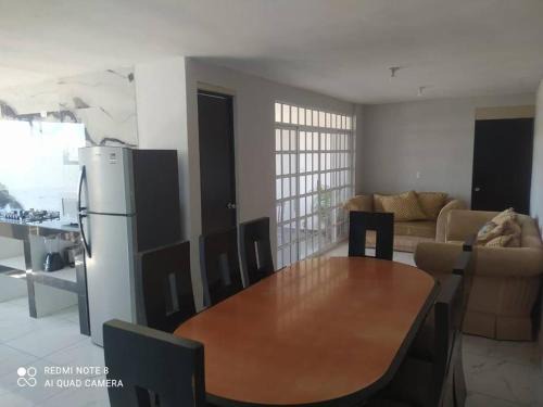 Juarez House | Casa para grupos hasta de 20 personas Frente al parque industrial Zilum Park Crown Iberdrola hunter Douglas