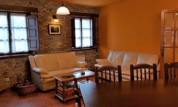 Cue House | Casa Pelayin