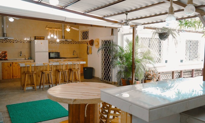 Playas House | Casa Playera, Con parrilla BBQ y aire acondicionado, Al pie a la playa,