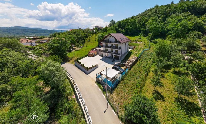 Calimanesti Hotel | Casa Popescu