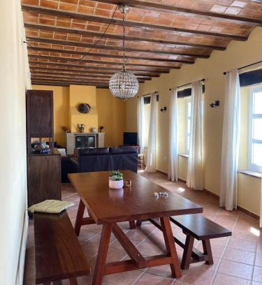 Guadalcanal House | Casa rural Entre el Viento y el Agua