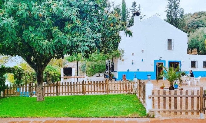 Iznajar Cottage | Casa Rural la Joya Ideal to enjoy your stay with family or friends