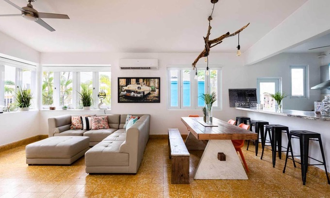 Ocean Park House | Casa Saffra Beach House 1 in San Juan
