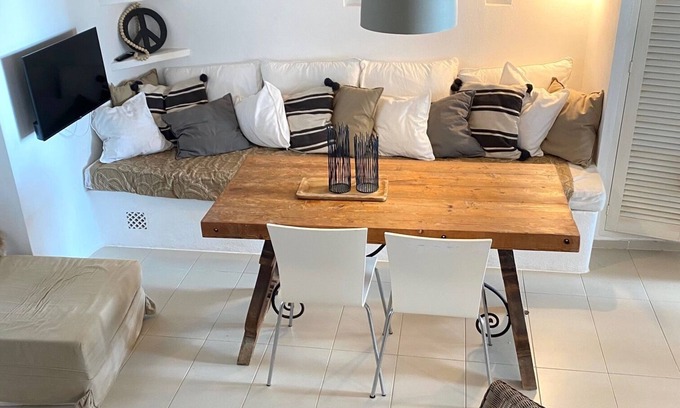 Cala Serena Ski Chalet | Casa Sal, with sea view