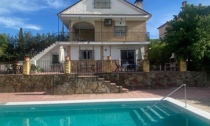 Cordoba House | Casa San Rafael con piscina