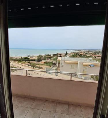 Cava dʼAliga Apartment | Casa Scifo Vista Mare
