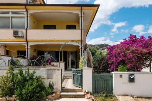 Siniscola House | Casa Silvia 800m Dal Mare
